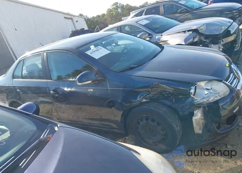 2010 Volkswagen Jetta S from USA, damaged, VIN 3VWJX7AJ2AM015269